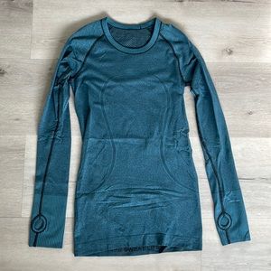 Lululemon Swiftly Tech Long Sleeve